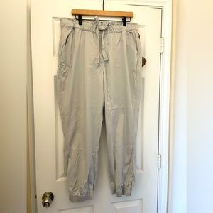 NEW W/TAGS!! Knox Rose Light Gray Joggers with Front Tie - Size XL